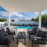 Villa Solace Blanca Playa Blanca Stylish Comfort Prime Location