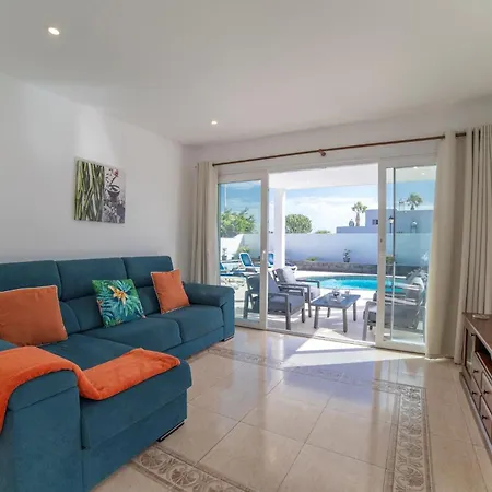 فيلة Solace Blanca Playa Blanca Stylish Comfort Prime Location *