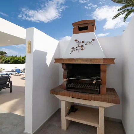 Solace Blanca Playa Blanca Stylish Comfort Prime Location Heated Pool Your Perfect Lanzarote Retreat *