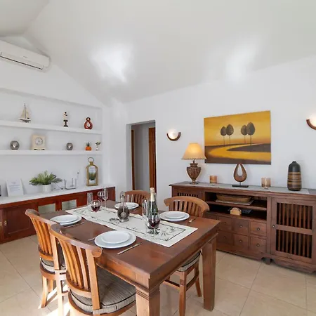 Solace Blanca Playa Blanca Stylish Comfort Prime Location Villa *