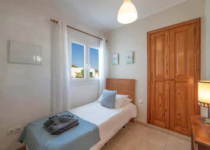 别墅 Solace Blanca Playa Blanca Stylish Comfort Prime Location 雅伊萨