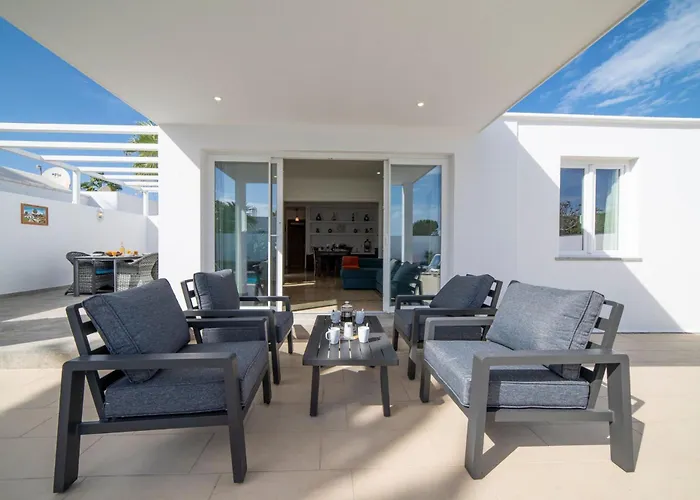 Solace Blanca Playa Blanca Stylish Comfort Prime Location *