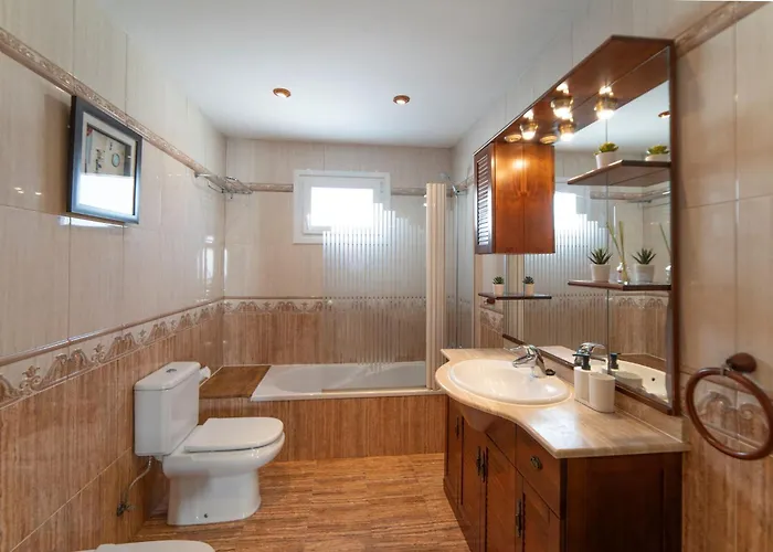 Solace Blanca Playa Blanca Stylish Comfort Prime Location 别墅 *