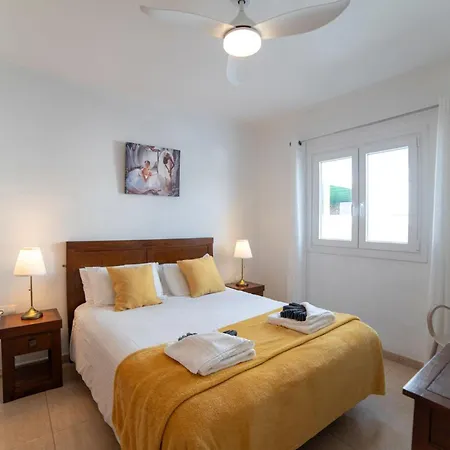 Solace Blanca Playa Blanca Stylish Comfort Prime Location Вилла