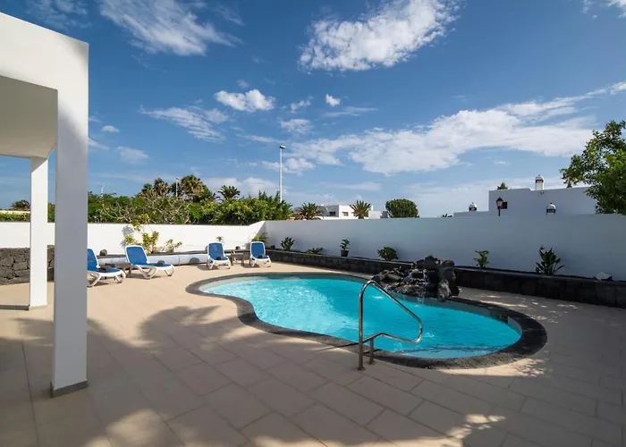 Вилла Solace Blanca Playa Blanca Stylish Comfort Prime Location *