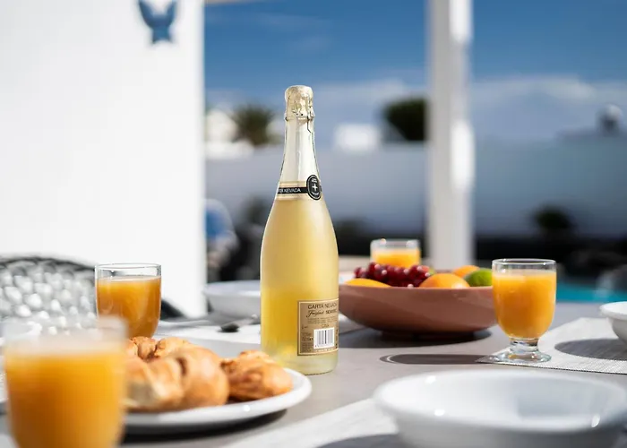 Solace Blanca Playa Blanca Stylish Comfort Prime Location *