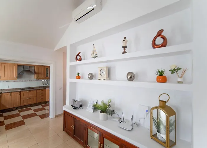 Solace Blanca Playa Blanca Stylish Comfort Prime Location Яйса