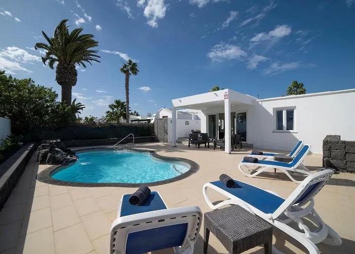 Вилла Solace Blanca Playa Blanca Stylish Comfort Prime Location